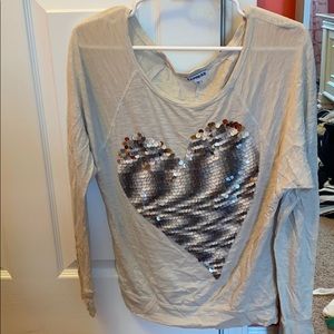 Comfortable long sleeve shirt